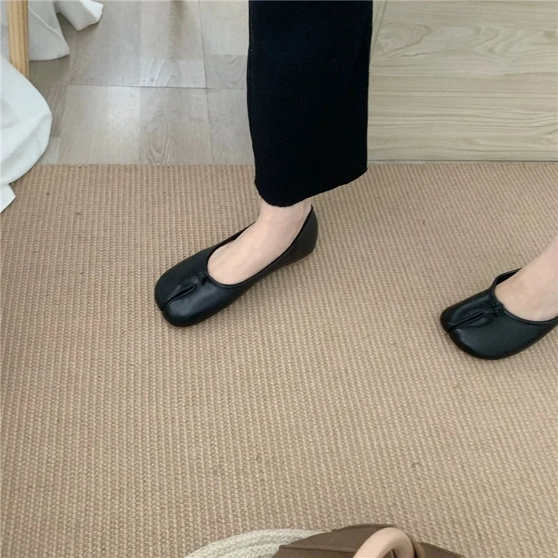 Women Black Tabi Ninja Shoes Woman Microfiber Leather Comfy Flats Split Toe Slippers Soft Bottom Loafers Ladies Moccasins 35-40