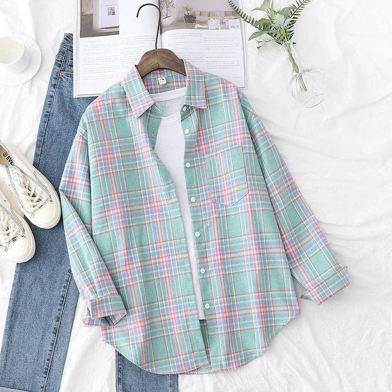 Women's Plaid Long Sleeve Shirt - Loose Casual Button-Up Blouse - photo 11