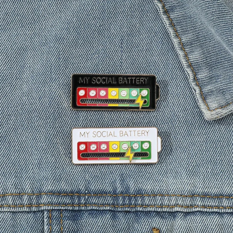 Mood Expression Pins for Women Men My Social Battery Brooches on Clothes Funny Alloy Badge Gifts