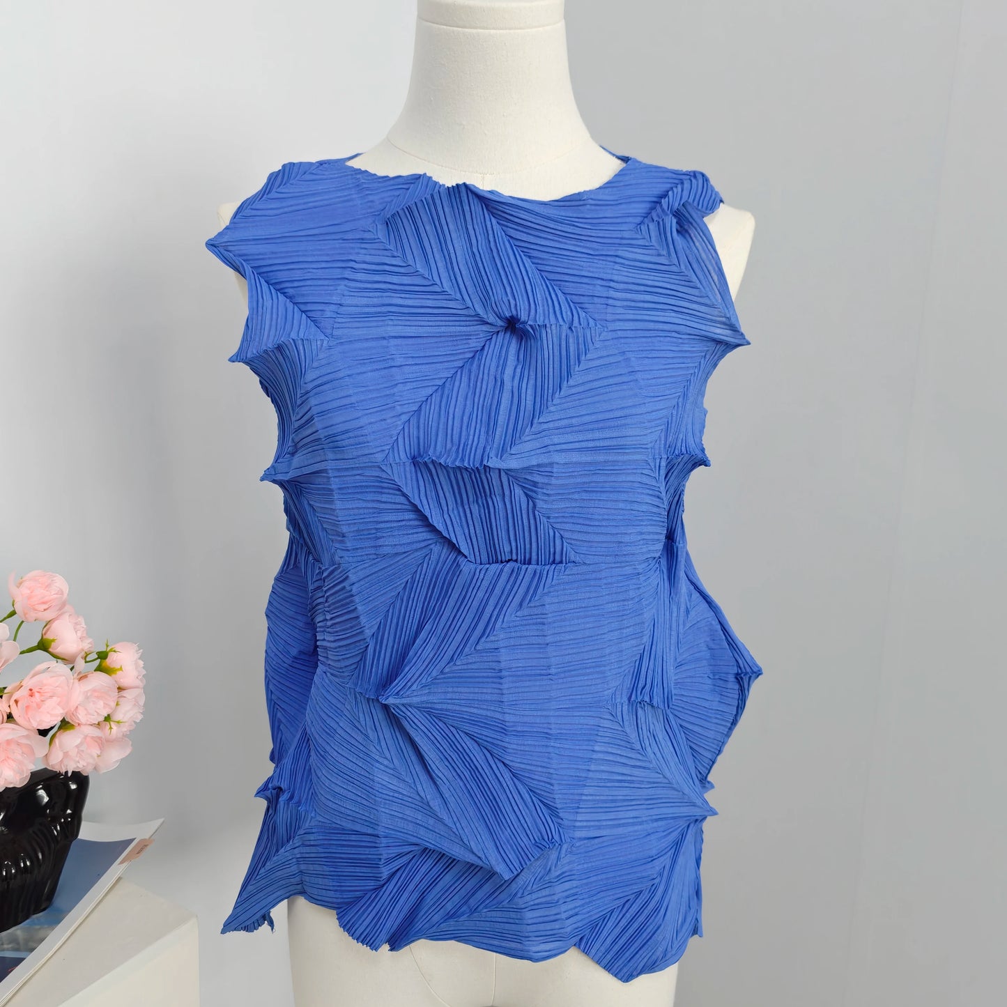 Miyake-Style Pleated T-Shirt - Women's Loose Round-Neck Summer Top