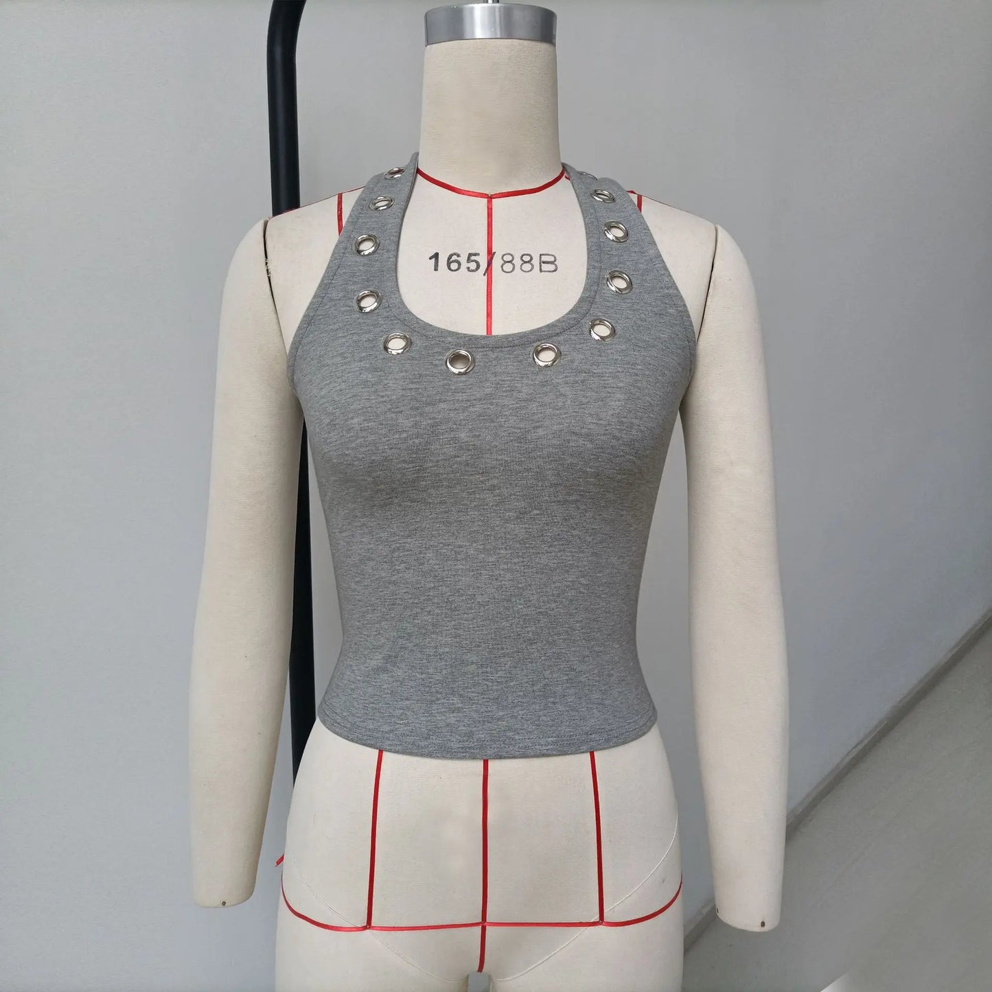 TARUXY Metal Hollow Halter Neck Vest Sexy Hot Girl Plunge Bodycon Solid Color Sleeveless Tanks Casual Club Party Camis Top Y2K