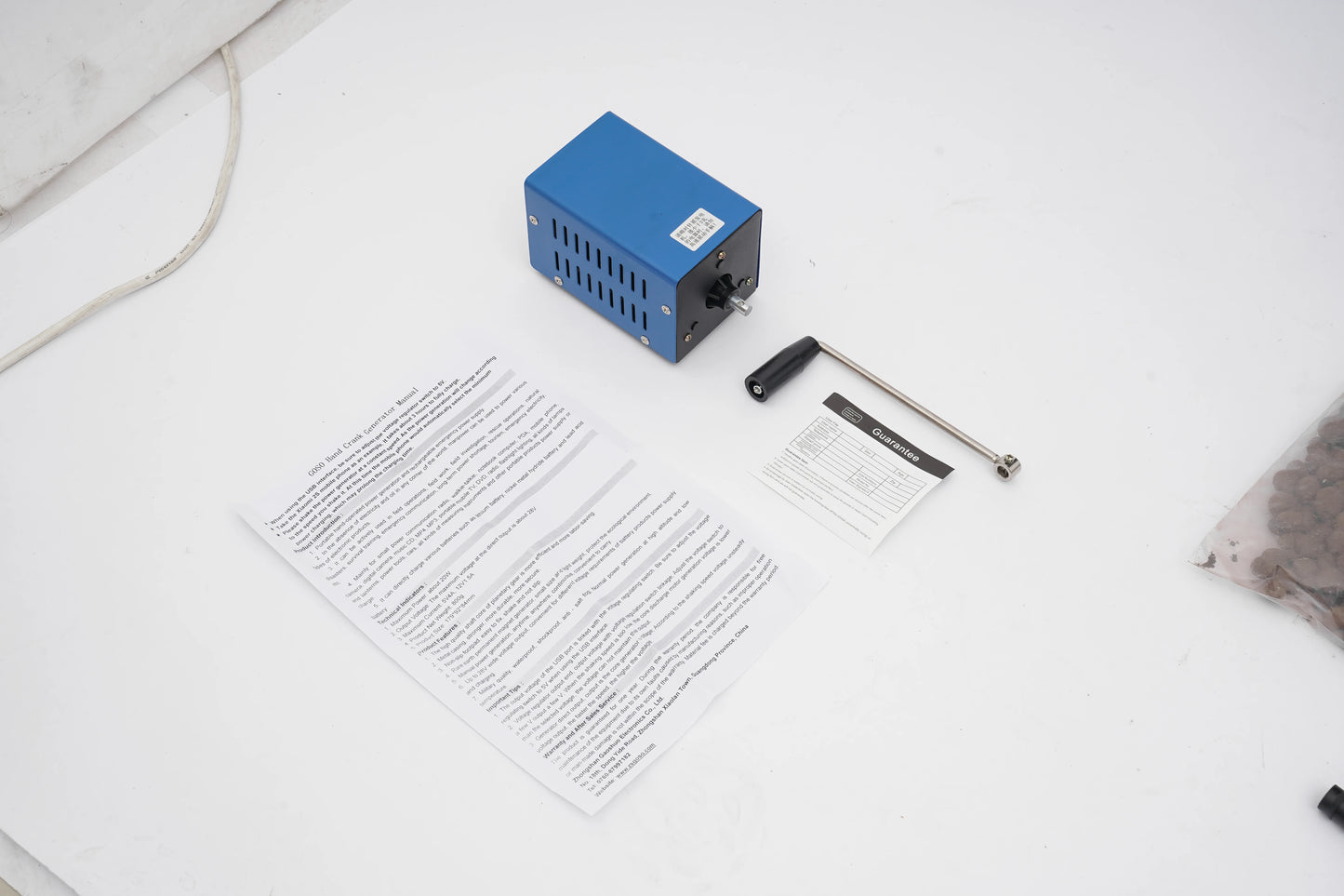 Hand Crank Generator 20W Portable Emergency Power Bank with 5V USB Output for Outdoor Survival Camping Travel Phone Charger