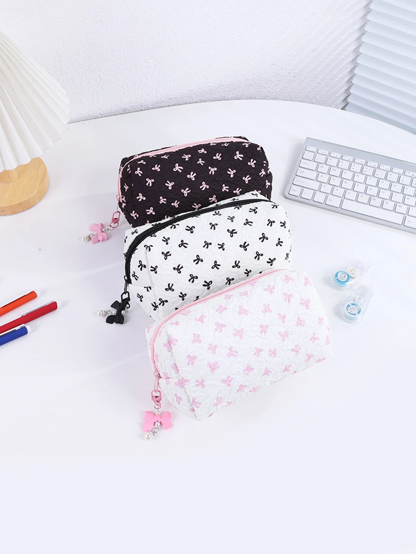 1pc Bow Tie Pattern Pencil Case, Creative Butterfly Tie Zipper Pearl Pendant, Fashion School Supplies - Back to School Essential