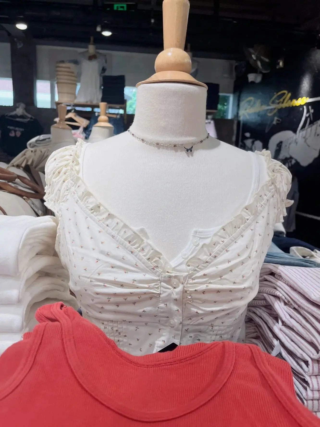 Ruffles White Basic Blouse Top for Woman Summer Folds Single Breasted Sleeveless Tank Tops Casual Cotton Vest Y2k Sweet Camisole