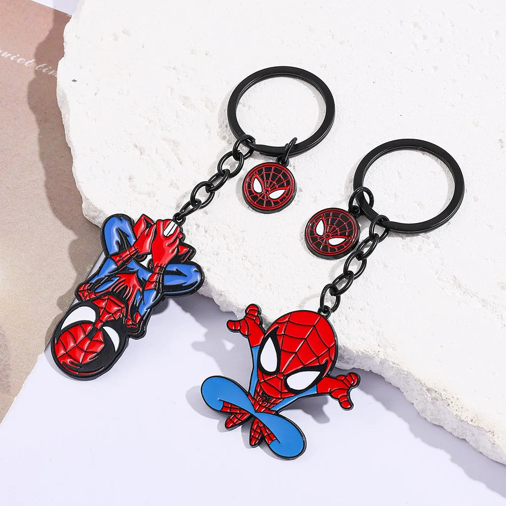 Red Spider Hero Keychain Cute Cartoon Character Enamel Heart Keyring Bag Charm for Movie Fans Gift Accessory