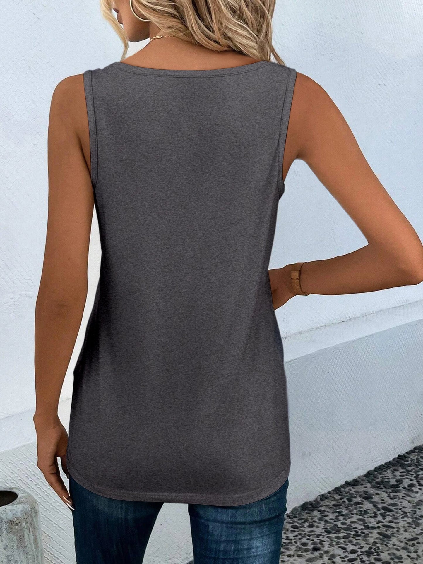 Women's Sleeveless Henley Tank Top with Scoop Neck & 3 Buttons, Soft Lightweight Fabric Casual Vest for Summer Daily Wear
