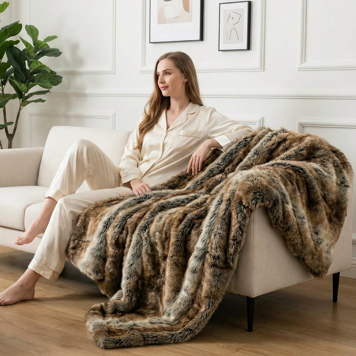 Faux Fur Throw Blanket, Fluffy Plush Sofa Throw