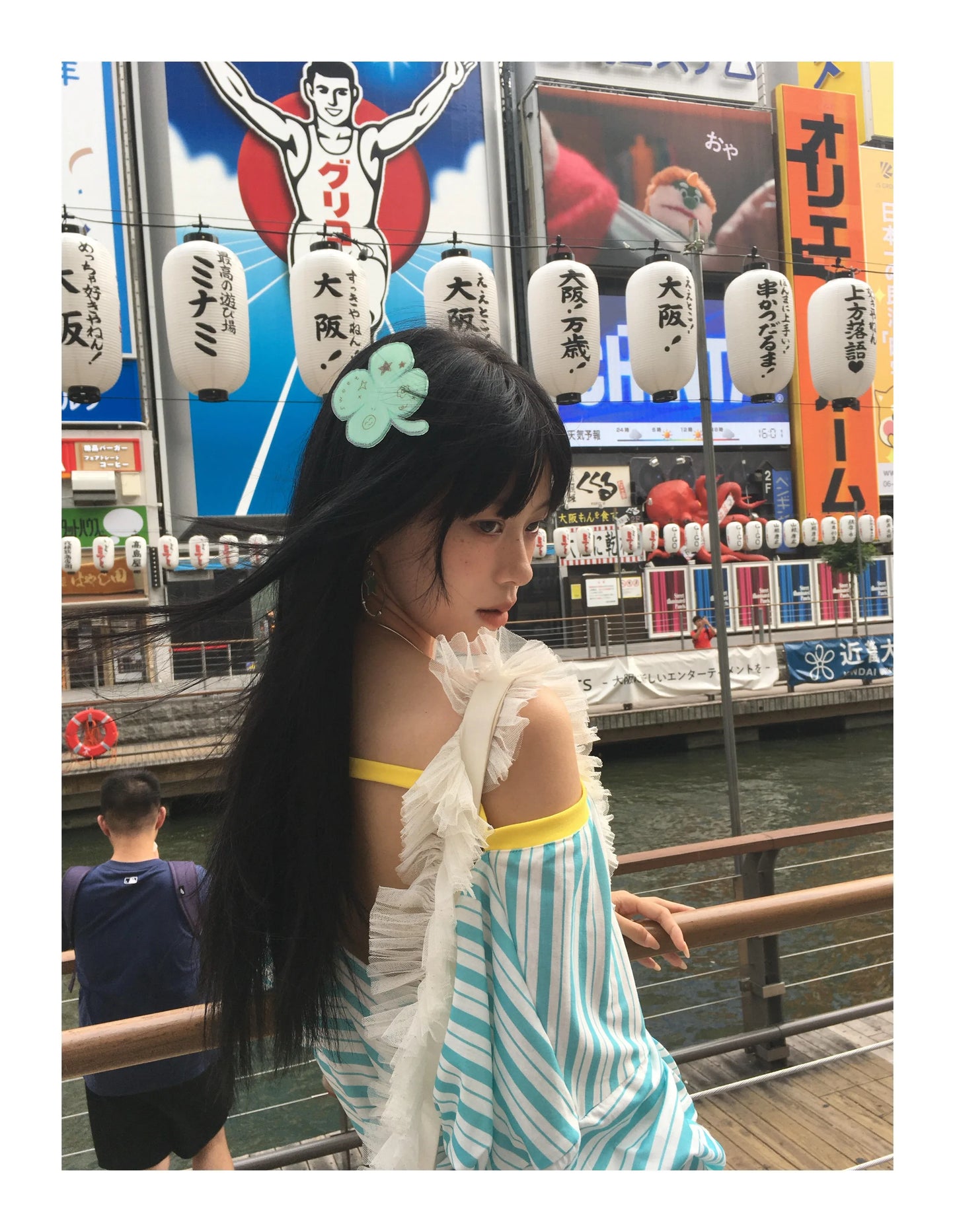 Tonngirls Women's Japanese Y2K Blue Striped V-Neck Long Sleeve T-Shirt – Vintage Off Shoulder Loose Tee