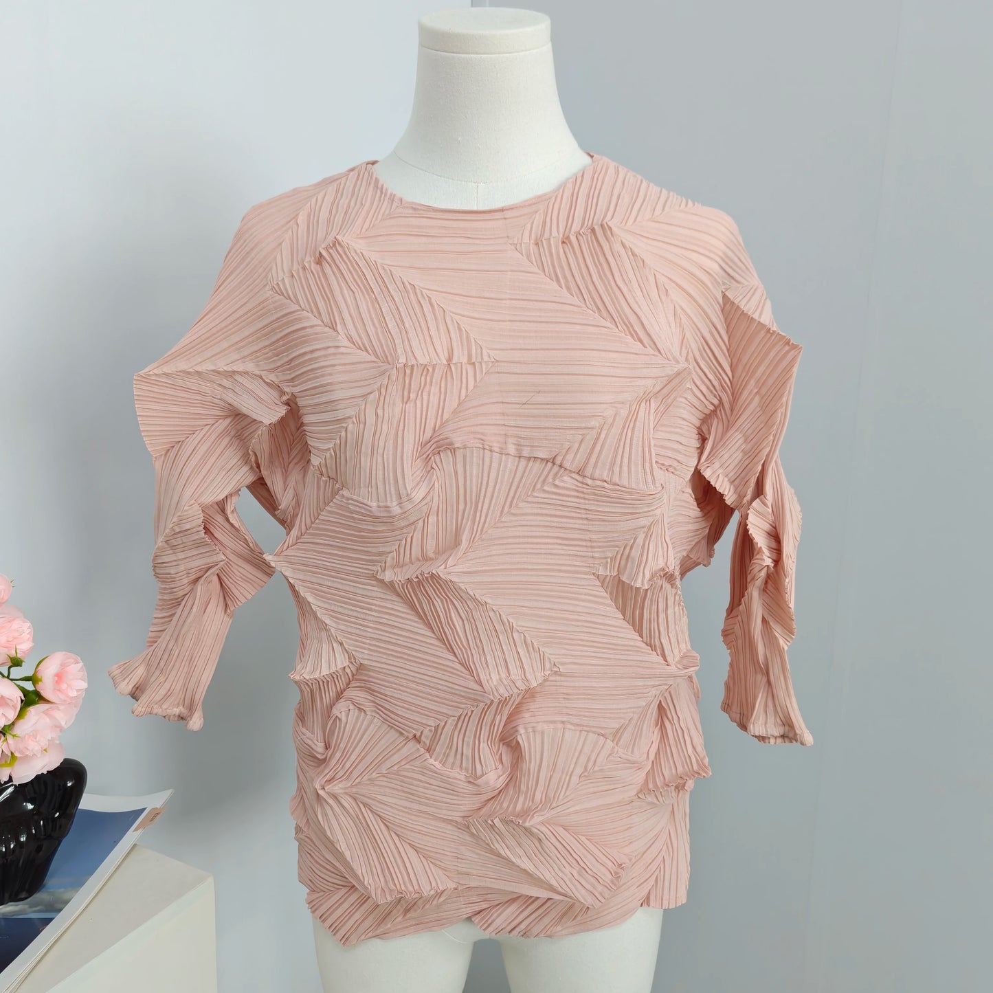 Miyake-Style Pleated T-Shirt - Women's Loose Round-Neck Summer Top