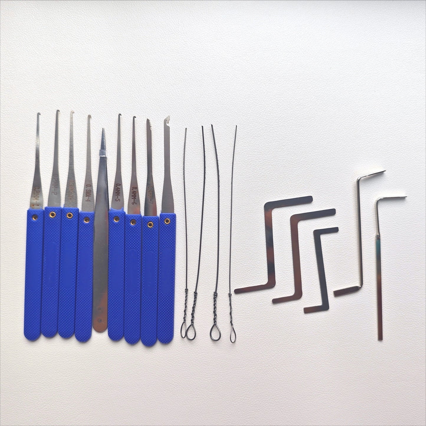 New 18 in 1 Locksmith Extractor Tools Kit Broken Key Remove Tool Set with Tension Wrench Tools for Family,Home Life Helper 2026