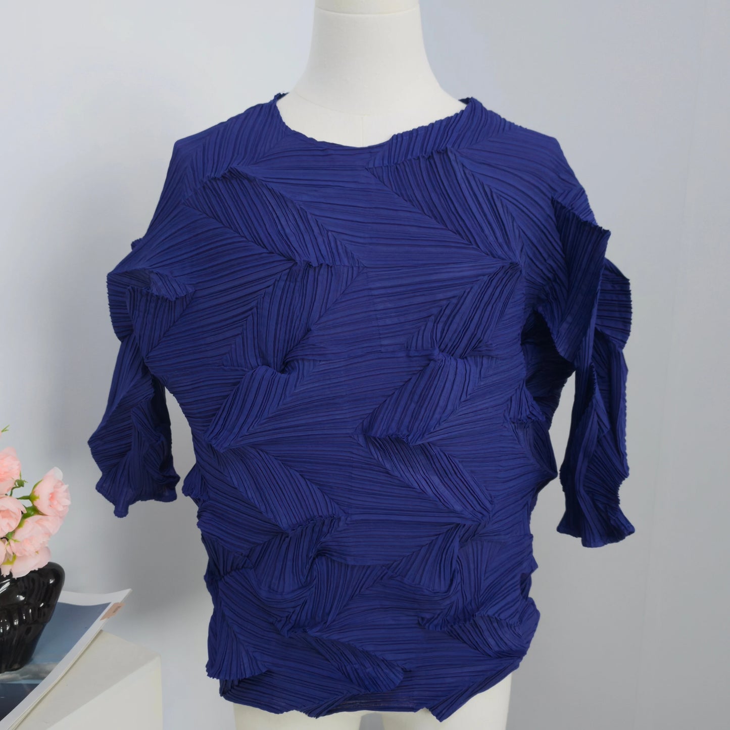 Miyake-Style Pleated T-Shirt - Women's Loose Round-Neck Summer Top