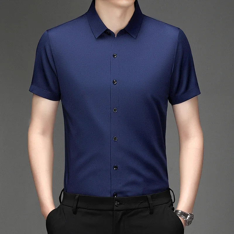 Men's Solid Short-Sleeve Shirt - Wrinkle-Free, Versatile All-Season