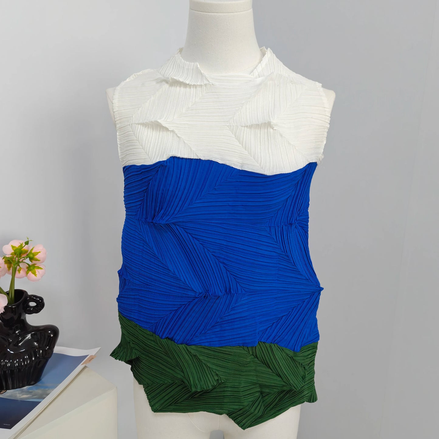 Miyake-Style Pleated T-Shirt - Women's Loose Round-Neck Summer Top