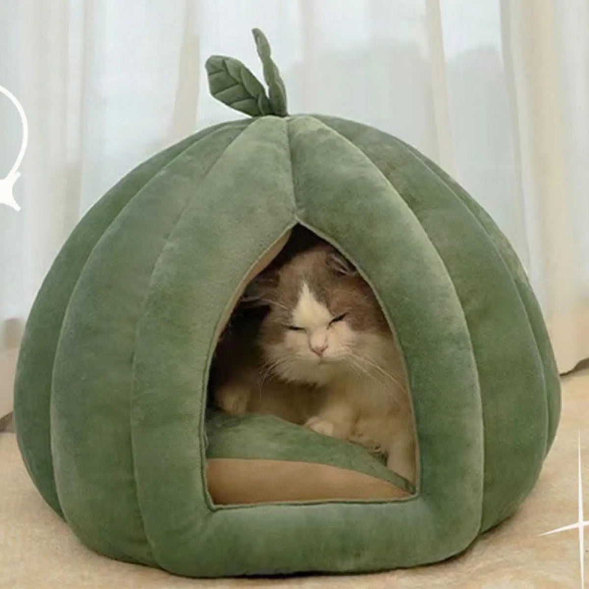 Pumpkin Cat Cave Bed - Enclosed Halloween Hideaway – photo 4