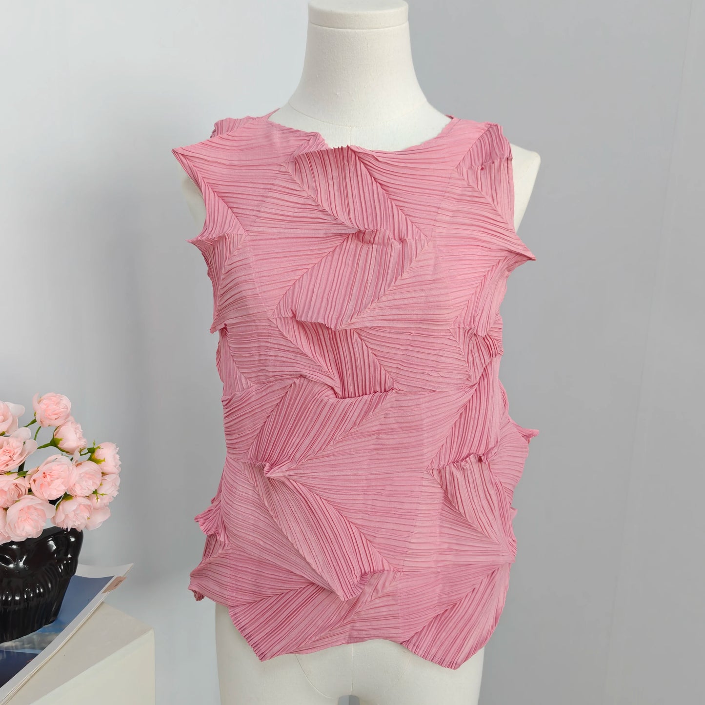 Miyake-Style Pleated T-Shirt - Women's Loose Round-Neck Summer Top