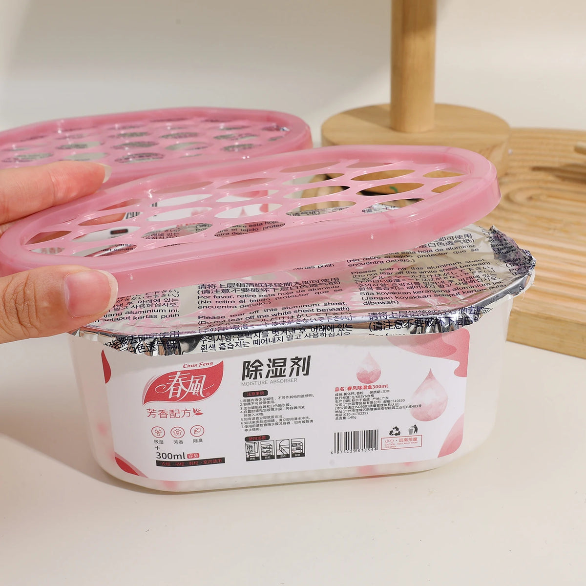 Wardrobe Dehumidification Box Moisture Absorber Reusable Moisture-proof for Wardrobe Closet Laundry Room Toilet Desiccant Boxes