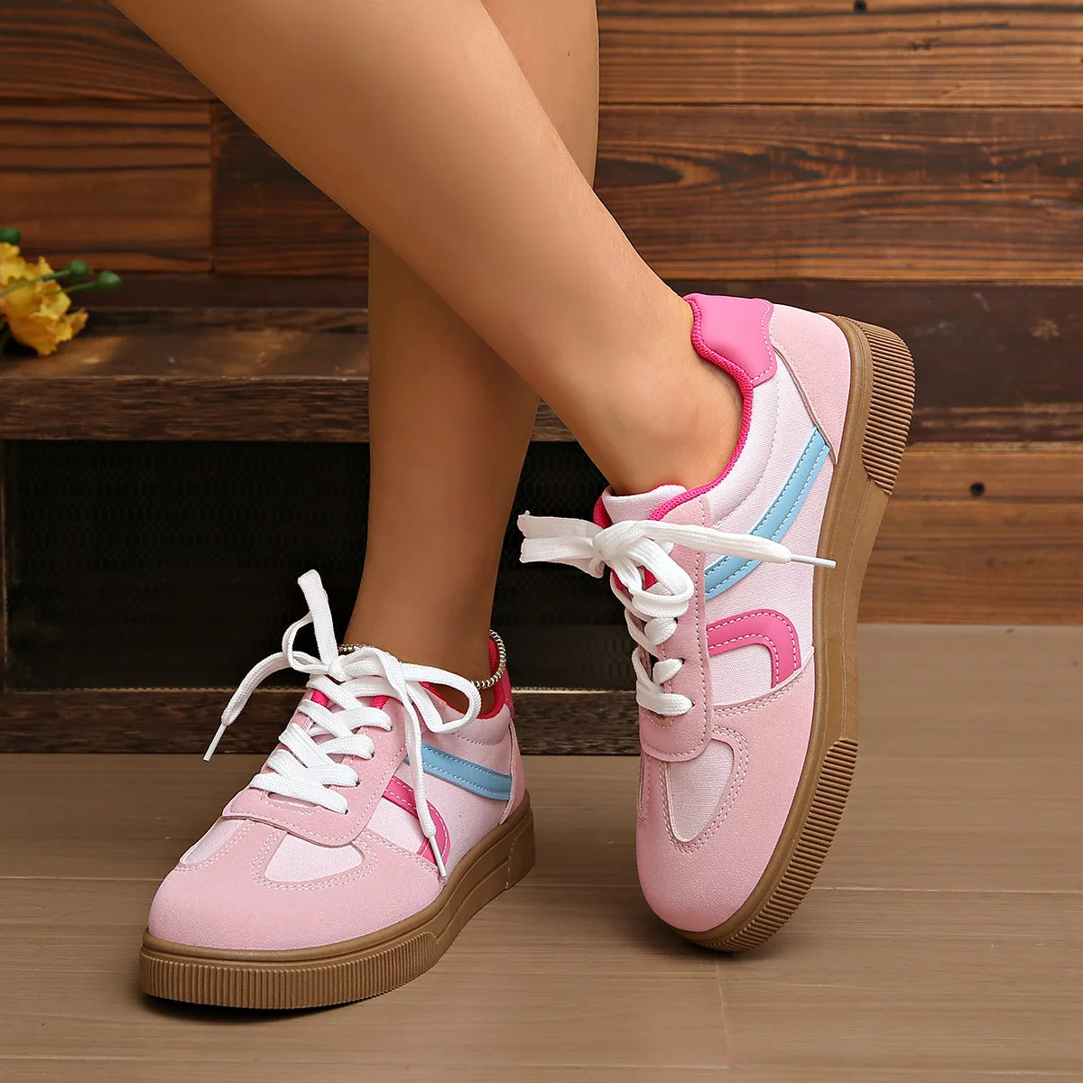 Lightweight Sports Sneakers for Women — Mixed-Color Lace-Up Casual Trainers