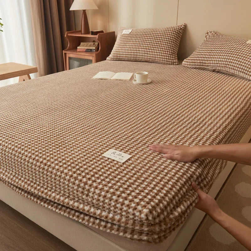 Winter warm coral fleece fitted sheet elastic mattress cover 150x200 fluffy plush bed linen luxury double bed king size