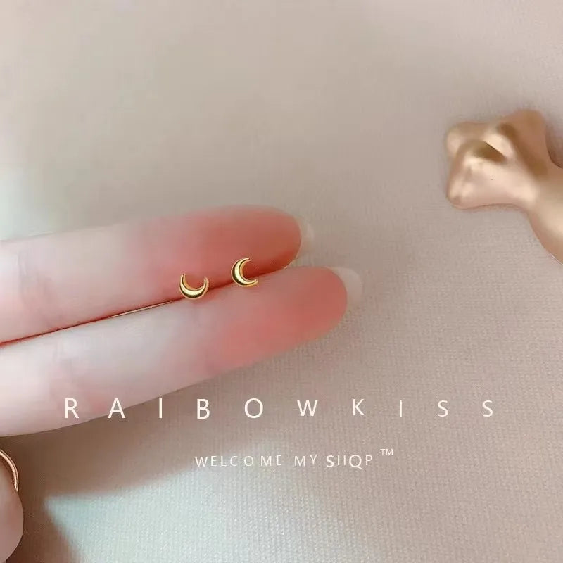 Korean Minimalism Gold Color Small Leaf Butterfly Stud Earrings for Women Hypoallergenic Daily Wear Ear Girls Pierc Gifts