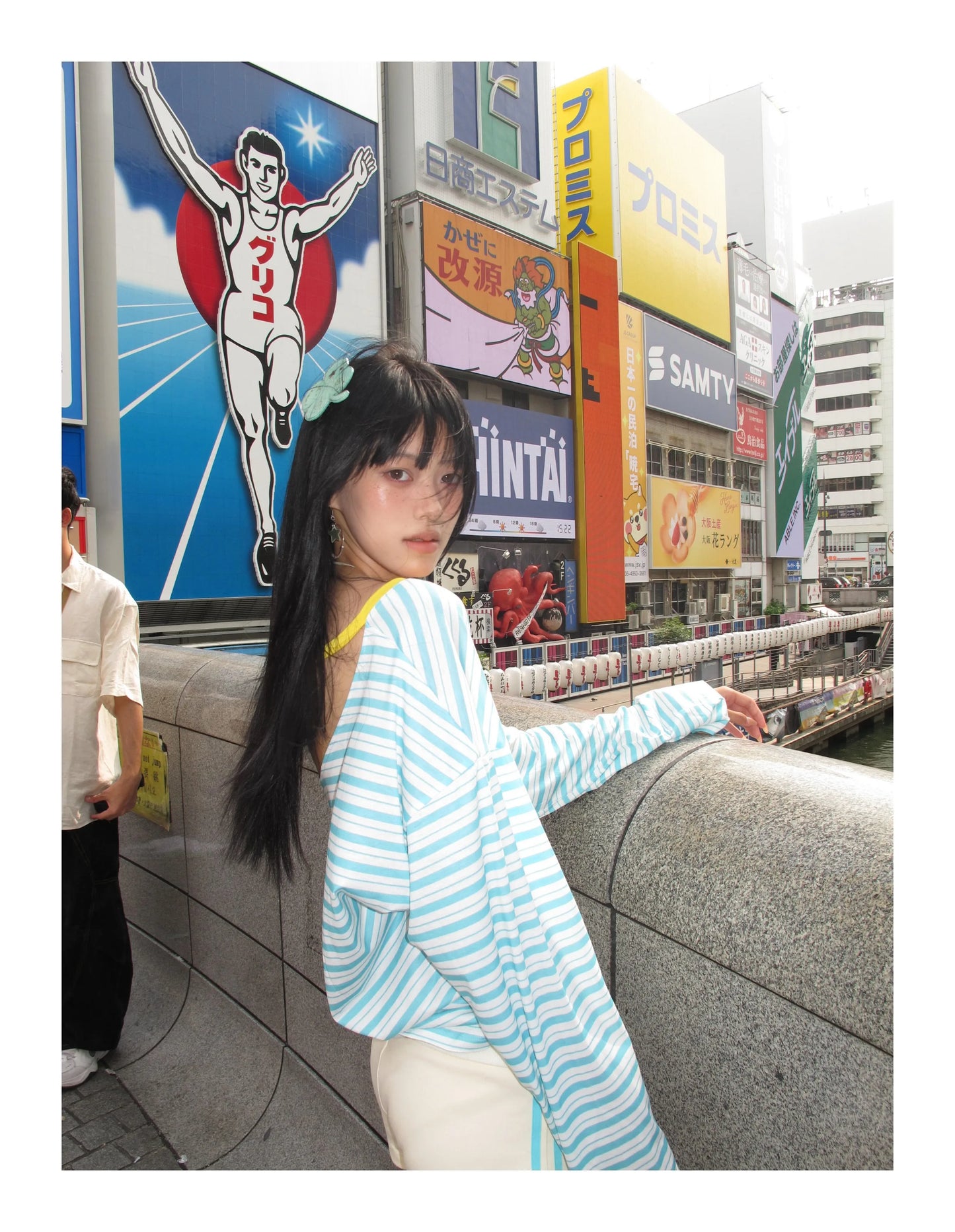 Tonngirls Women's Japanese Y2K Blue Striped V-Neck Long Sleeve T-Shirt – Vintage Off Shoulder Loose Tee