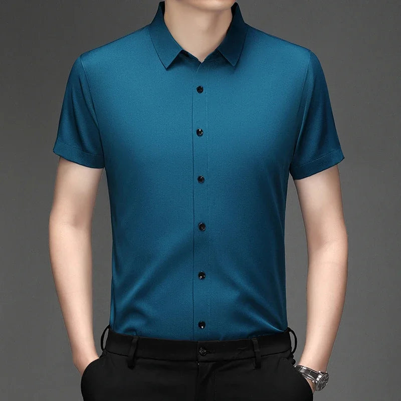 Men's Solid Short-Sleeve Shirt - Wrinkle-Free, Versatile All-Season