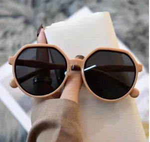Korean-Style Geometric Sunglasses — Vintage Unisex UV Shades