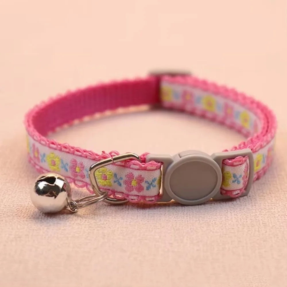 Fashion Floral Embroidered Cat Collars Adjustable Durable Pet Collars Cute Lace Collar With Bell Cat Supplies