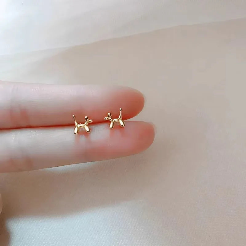 Korean Minimalism Gold Color Small Leaf Butterfly Stud Earrings for Women Hypoallergenic Daily Wear Ear Girls Pierc Gifts
