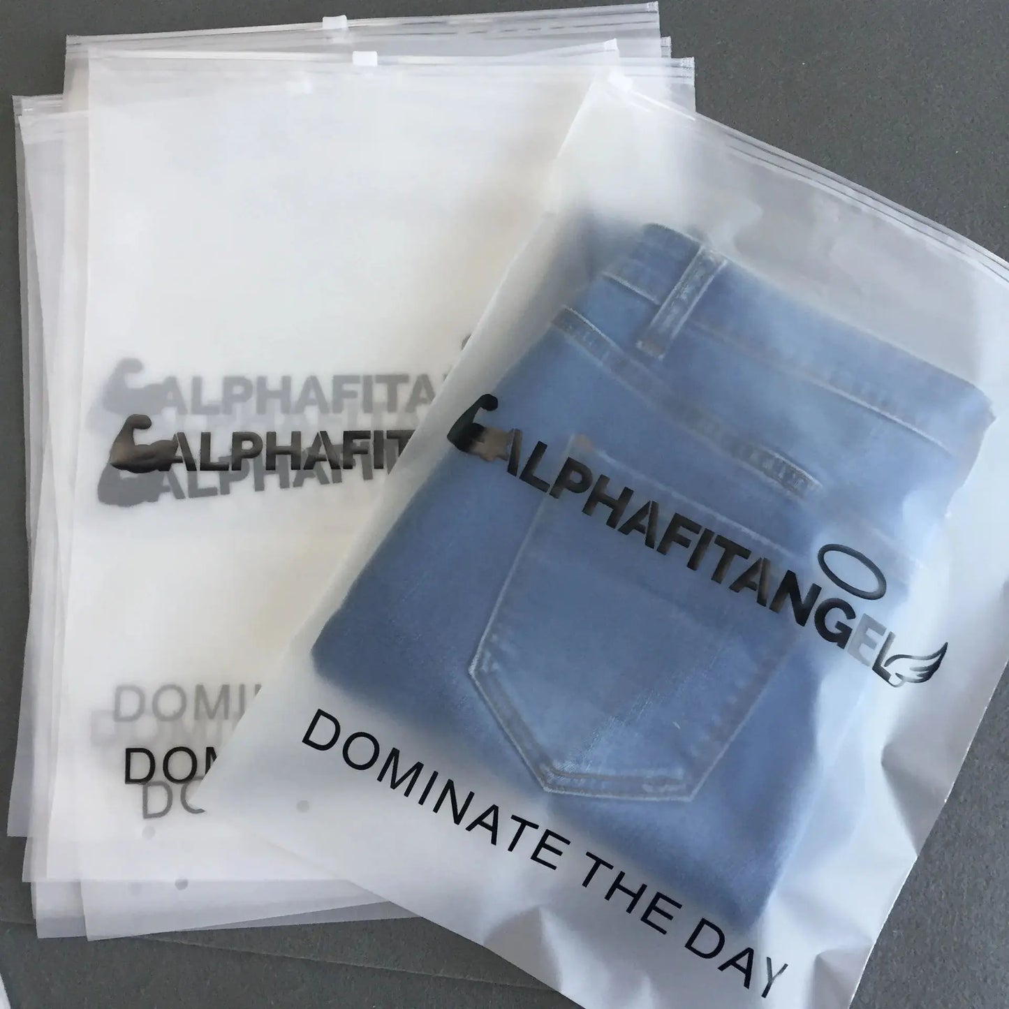 30/50/100PCS Matte Plastic Zipper Packaging Bags – Waterproof Garment & Shirt Storage | Custom Logo