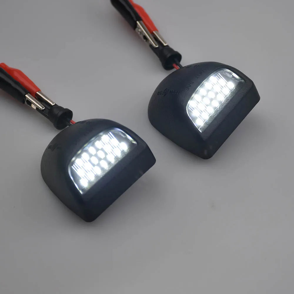 LED License Number Plate Lights For Cadillac Escalade 2002-2006 Chevy Tahoe 2000-2006 Car License Plate Lamp For GMC Sierra