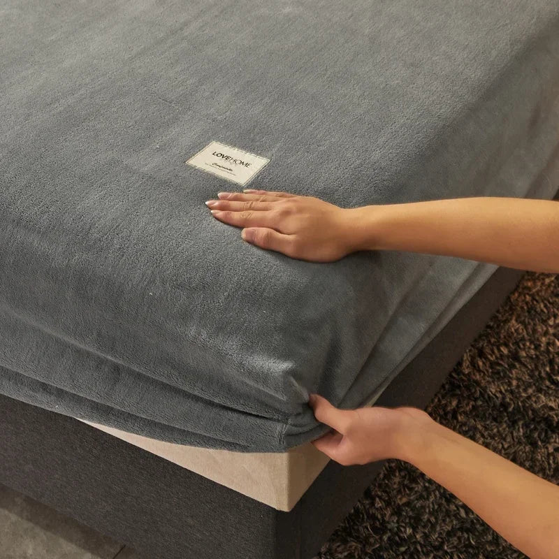 Velvet Fitted Sheet, Soft Warm Non-Slip Mattress Cover