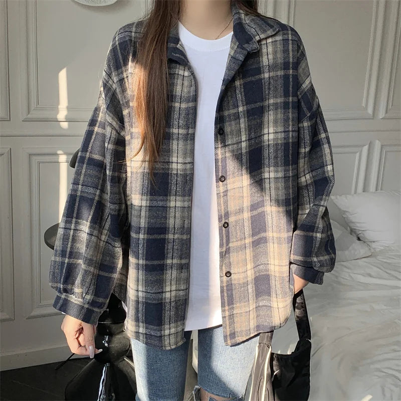 Women's Flannel Plaid Shacket - Button Front Loose Winter Jacket - photo 2
