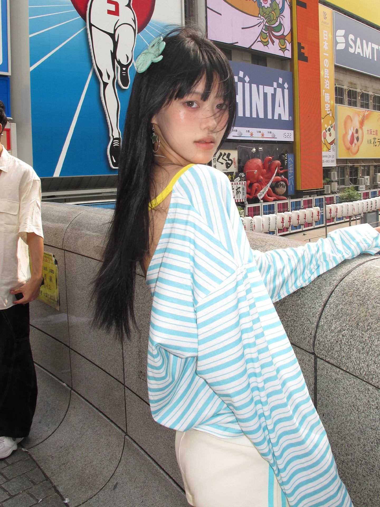 Tonngirls Women's Japanese Y2K Blue Striped V-Neck Long Sleeve T-Shirt – Vintage Off Shoulder Loose Tee