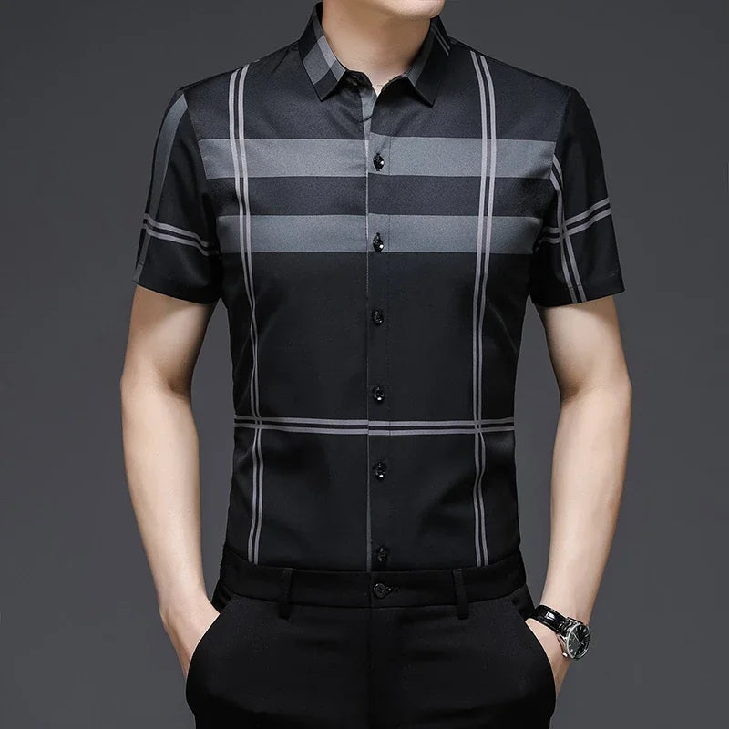 Men's Printed Short-Sleeve Shirt - Wrinkle-Resistant No-Iron Casual