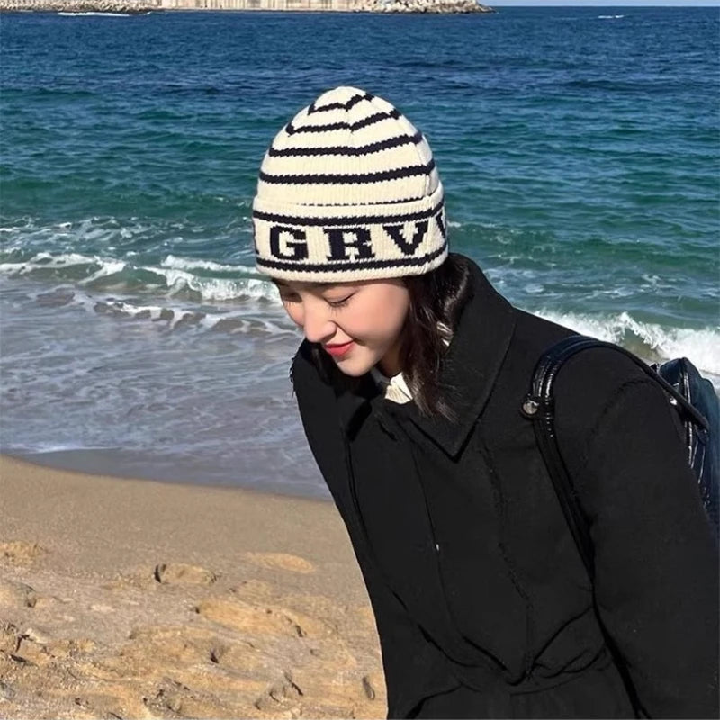 Winter Knitted Hat for Women Beanies Hat Casual Fasion Warm Pullover Hat Outdoor Riding Sports Hat Elastic Skullies Hat