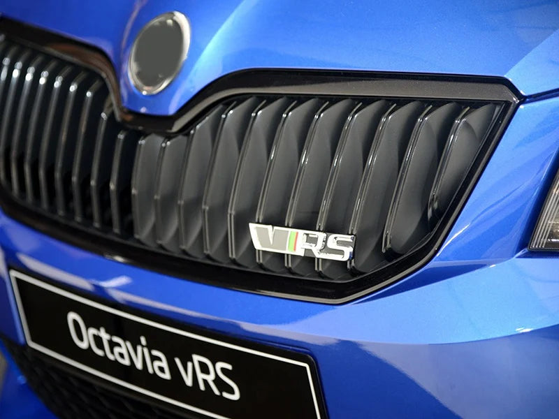 3d Metal RS Logo VRS Car Front Grill Emblem Rear Trunk Badge for Skoda VRS Octavia 1 2 3 Rapid Kodiaq Karoq Fabia Kamiq Superb