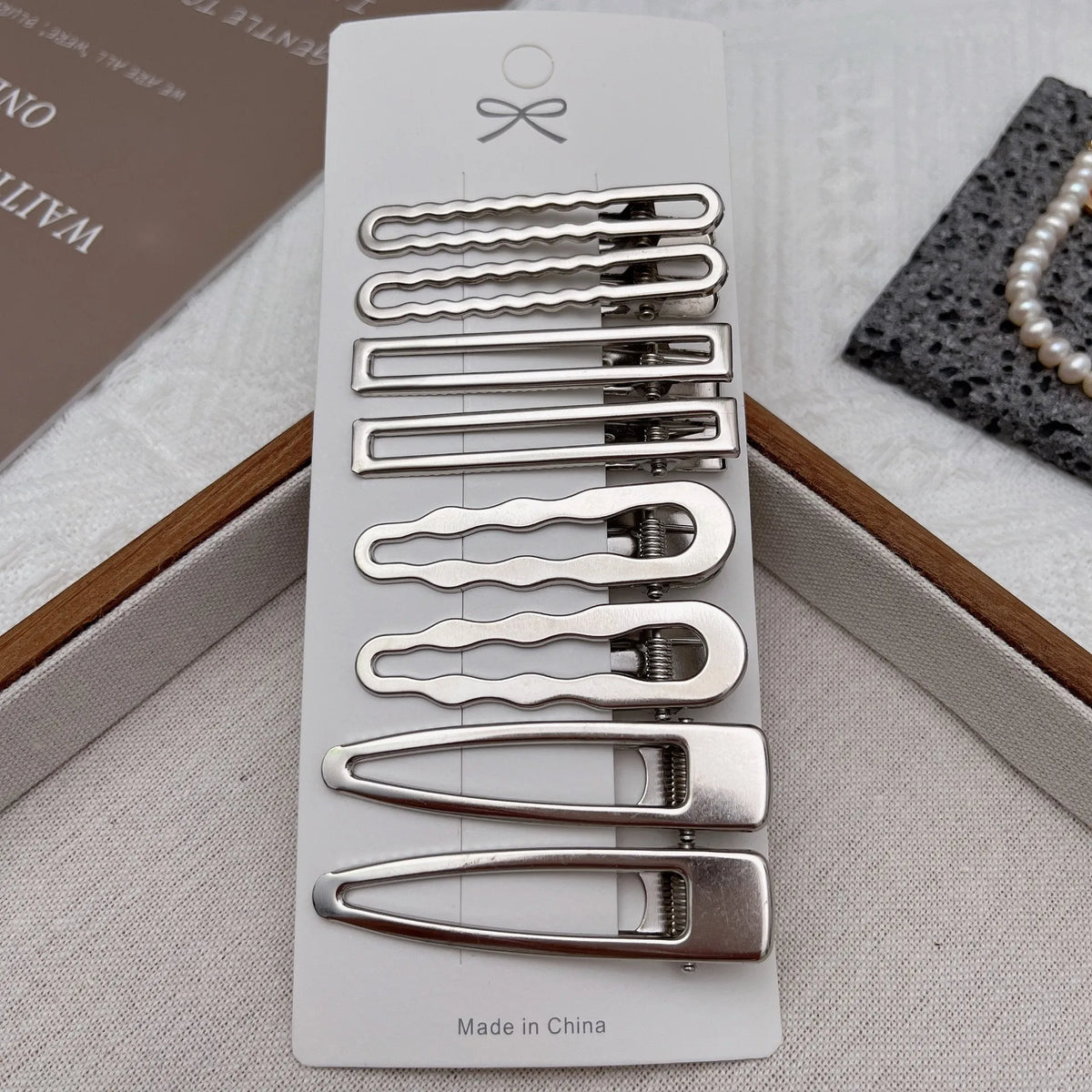Women Metal Y2K Hair Clips Exquisite Duckbill Clip Girls Hairpins Side Bangs Barrettes Hairclip Girls Fashion Hair Accessories