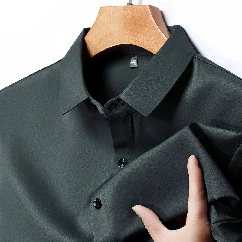 Men's Solid Short-Sleeve Shirt - Wrinkle-Free, Versatile All-Season