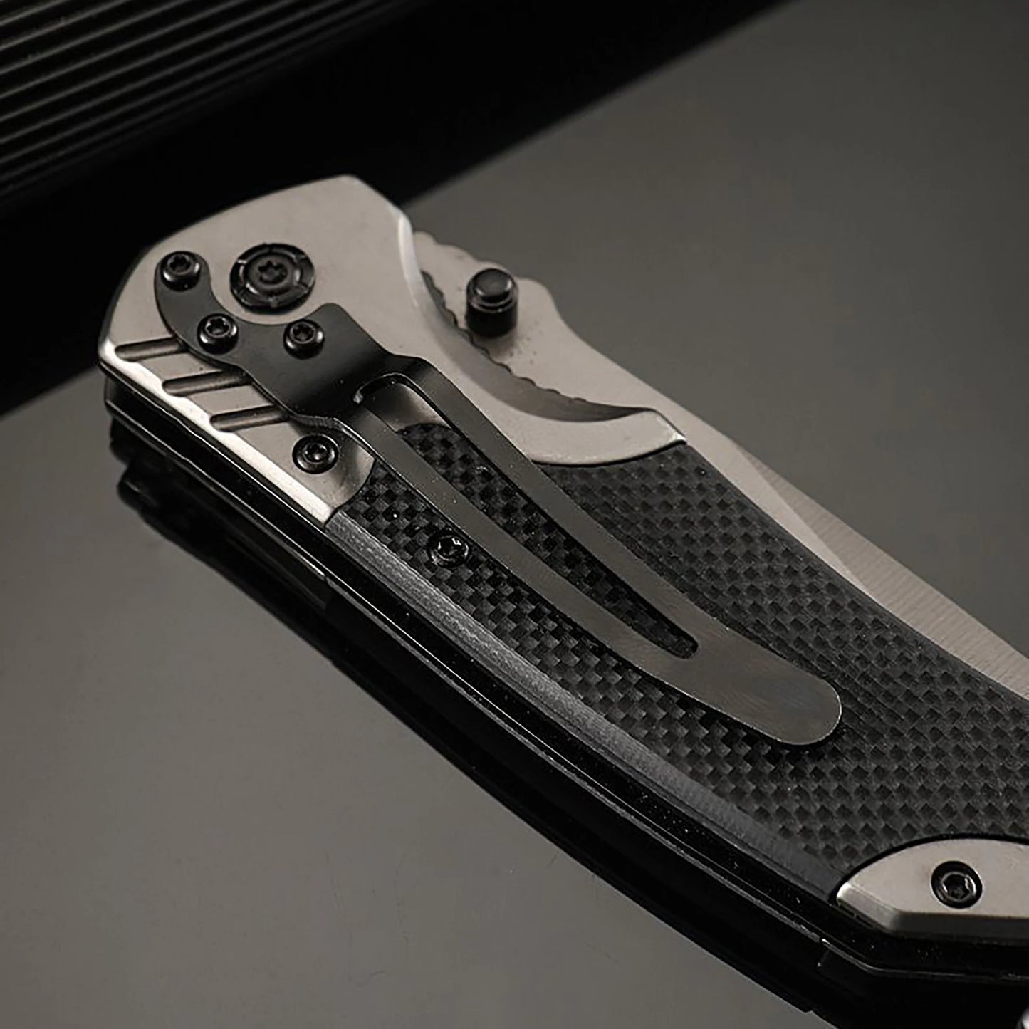 Camping Folding Knife Fruit Knife Outdoor Knife Sharp Blade Utility Knife Portable Hunting Knife Multi-function Pocket Knife