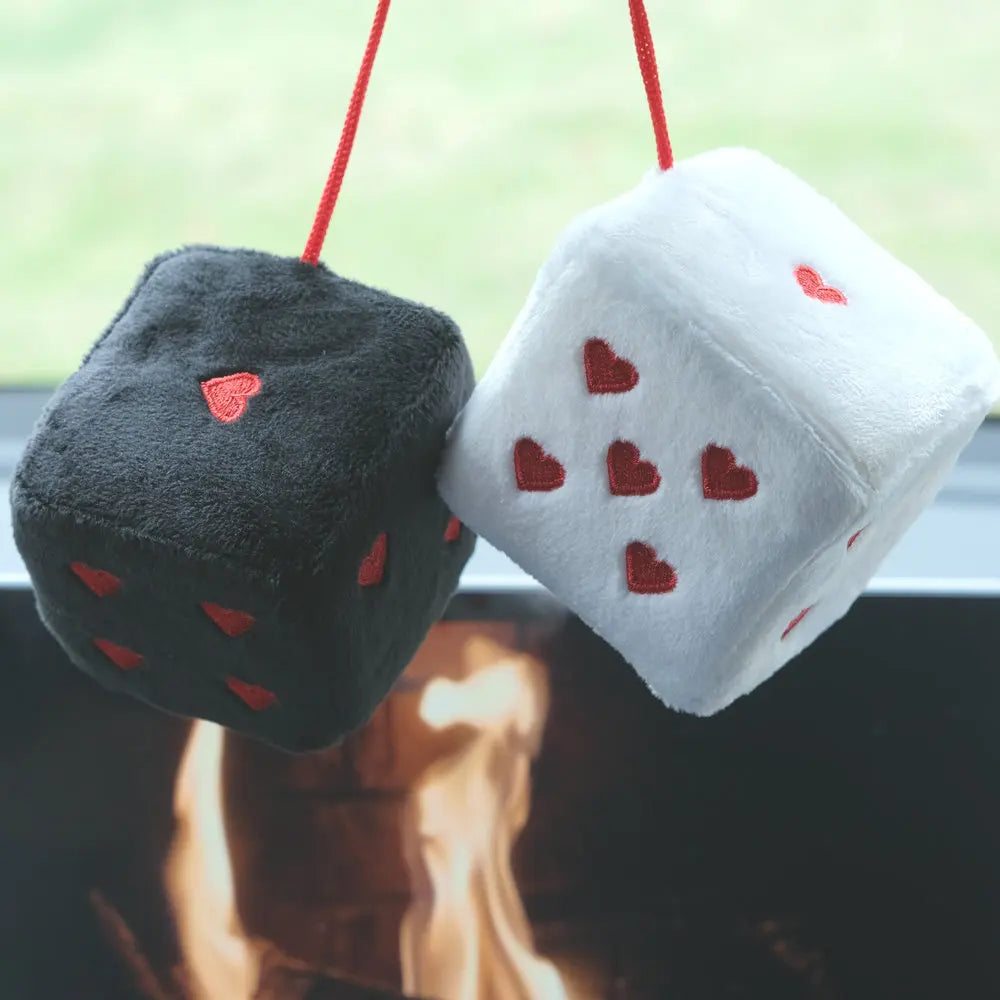 1 Pair 7cm Fuzzy Plush Dice Heart Shape Decor for Car Rearview Mirror, Retro Square Decoration Dice for Car Hanging Accessories