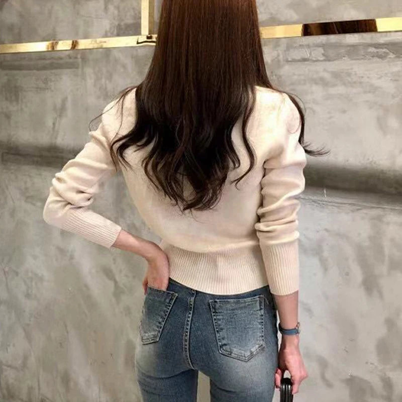 Women's short knit cardigan, single-breasted — view 8 of 20