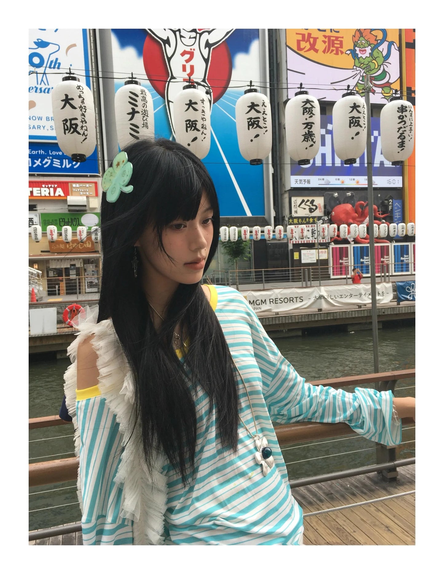Tonngirls Women's Japanese Y2K Blue Striped V-Neck Long Sleeve T-Shirt – Vintage Off Shoulder Loose Tee