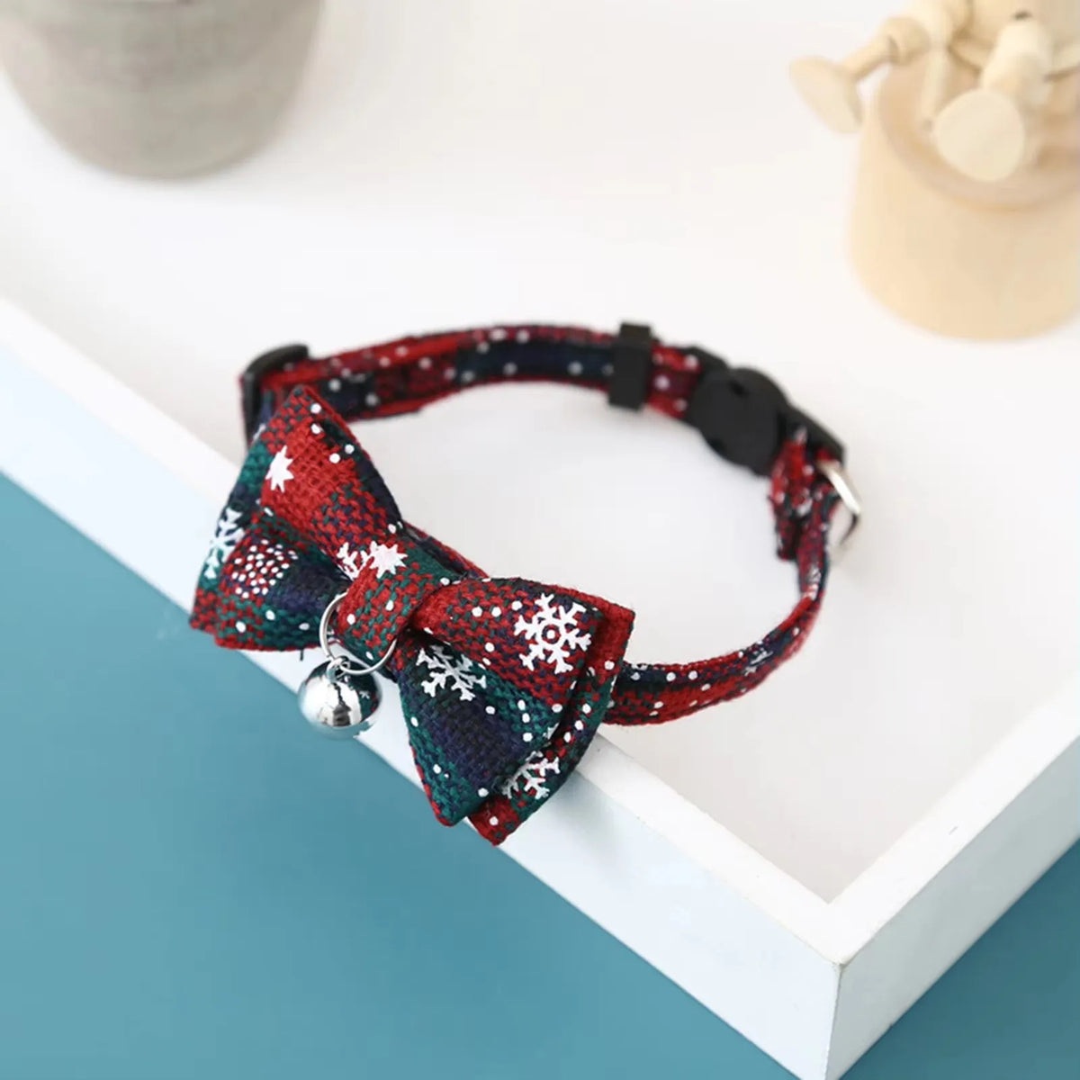 Pet Breakaway Cat Collar with Bow Tie & Bell, Cute Red Plaid Christmas Adjustable Elastic Dog Collar, Small Pet Neck Accessory
