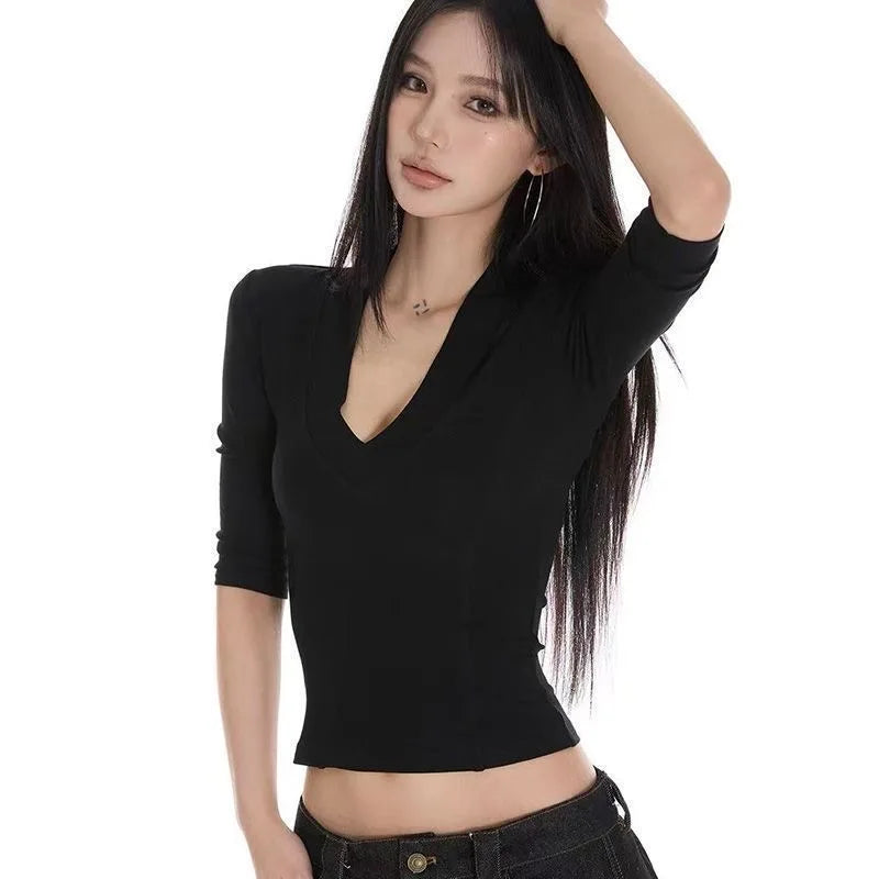 Women's Y2K Black V-Neck Crop T-Shirt - Slim Fit Summer Top