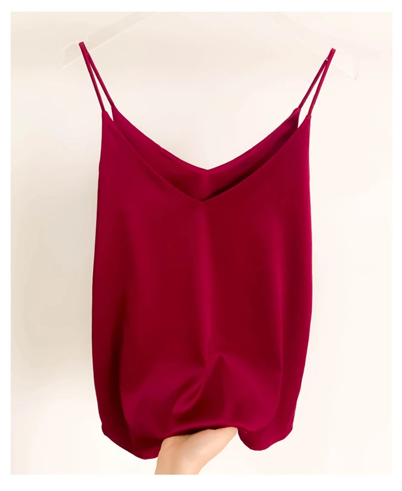 2026 Summer Camisole Slim Vest Sexy Women Sleeveless V-Neck Gray Tee Tank Tops Female Solid Black/White Korean Crop Tops Y2k