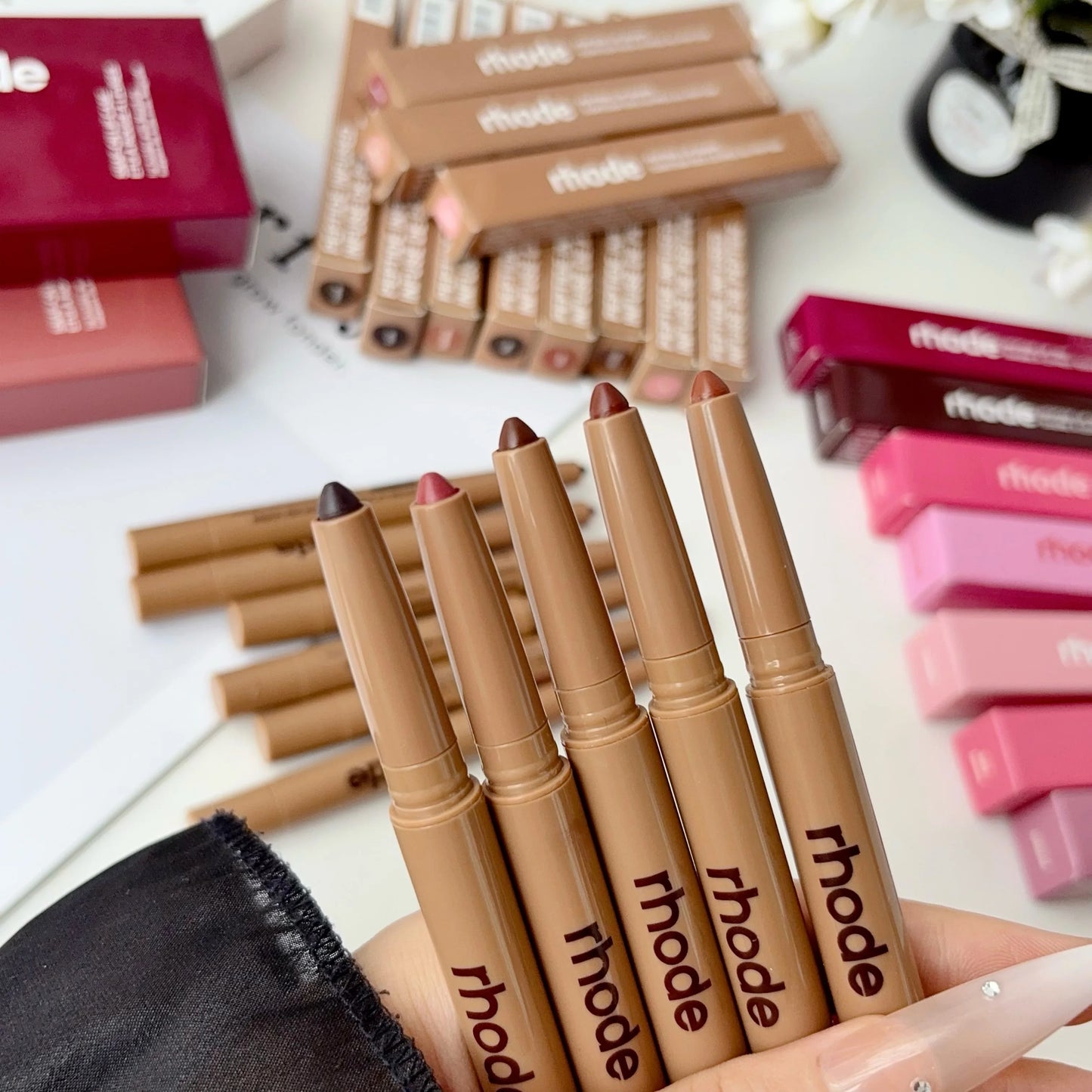 Limited Edition Lipstick Pretzel Sweet Pea Berry Lemontini Caramelized Banana Lip Gloss Lasting Nourishing Daily Care Makeup