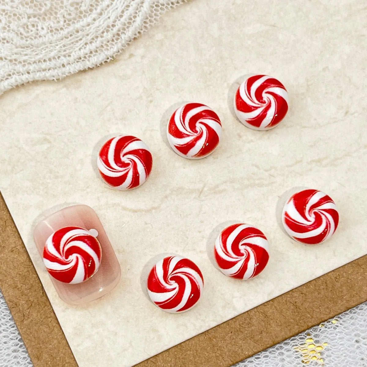 Christmas Resin Nail Charms Food Play Candy Nail Art Accessories Realistic 3D Chocolate Cake Design DIY Wearable Nail Decoration