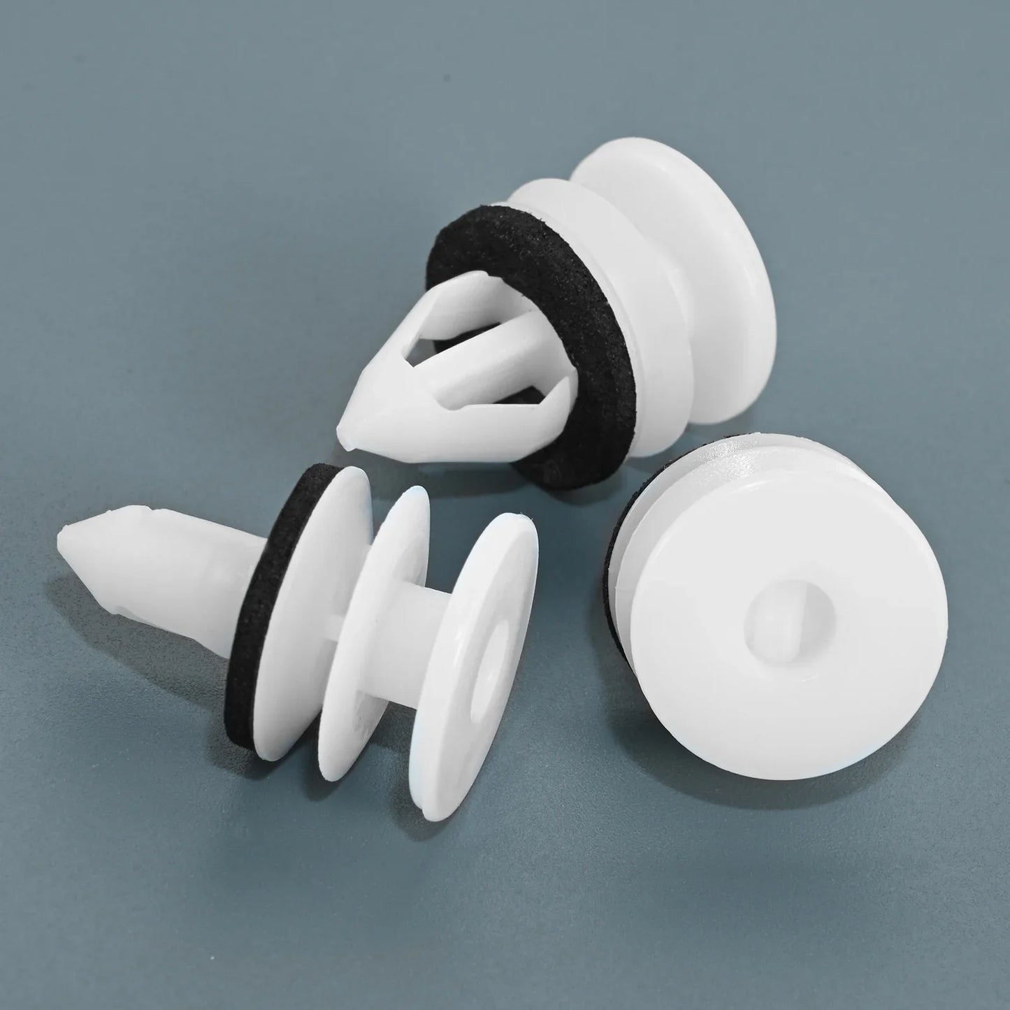 Door Trim Panel Retainer Clips (30-Pack, 11519031) — Chevrolet, GMC, Cadillac & More