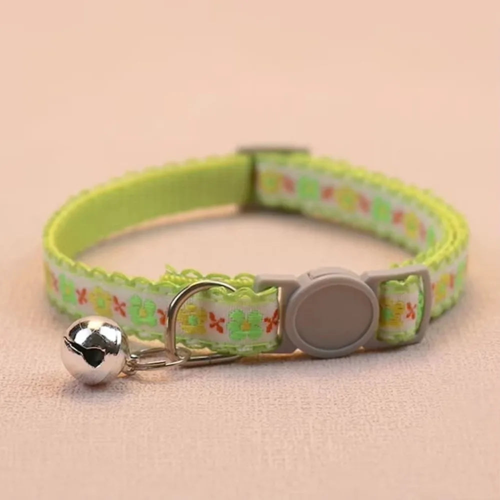 Fashion Floral Embroidered Cat Collars Adjustable Durable Pet Collars Cute Lace Collar With Bell Cat Supplies