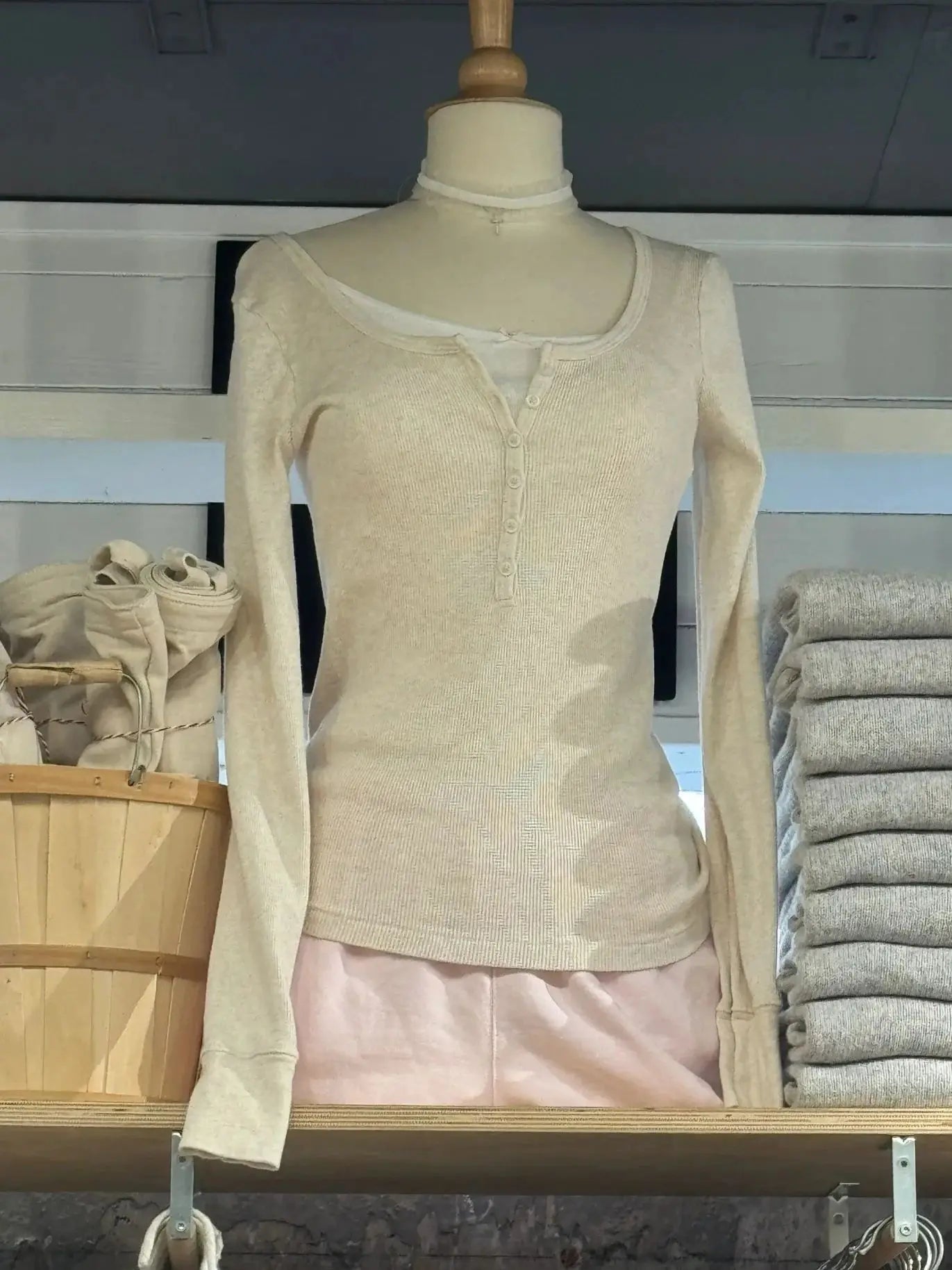 Women's Ribbed Long-Sleeve Top — Six-Button Slim Round-Neck Y2K Tee